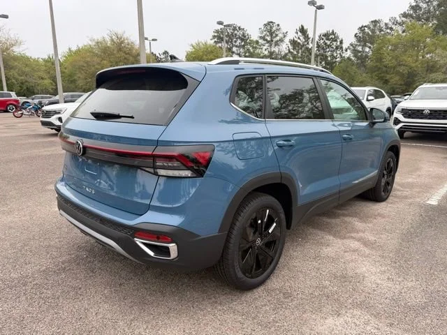 New 2026 Monterey Blue Pearl Volkswagen SE image 6