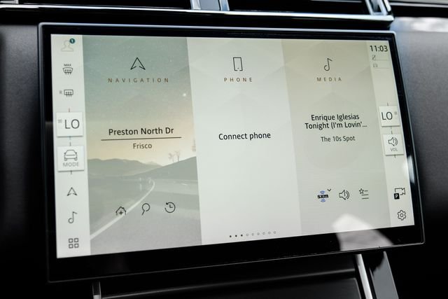 New 2026 Fuji White Land Rover S image 38