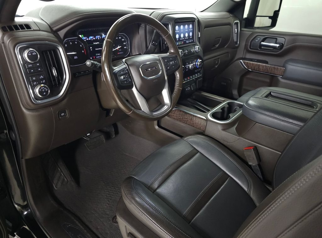 Used 2022 Onyx Black GMC Denali image 17