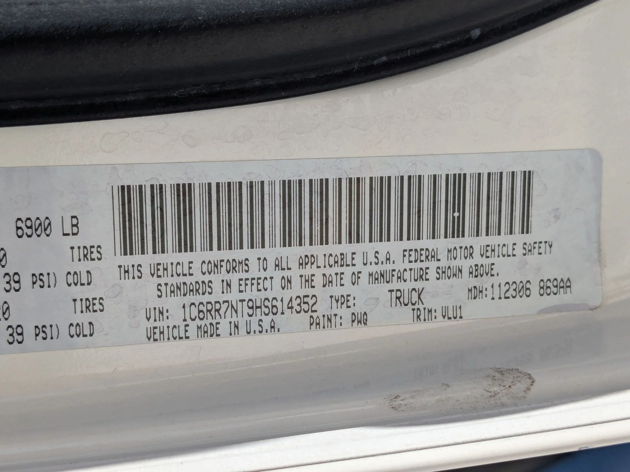 Used 2017 Pearl White Ram Laramie image 30