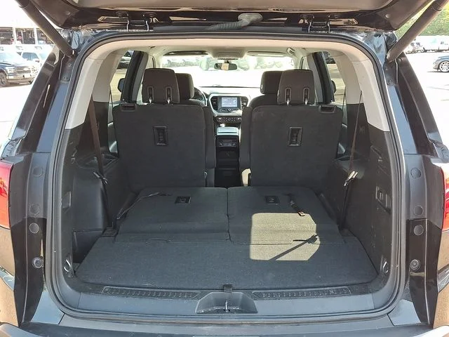 Used 2019 Ebony Twilight Metallic GMC SLE-2 image 27