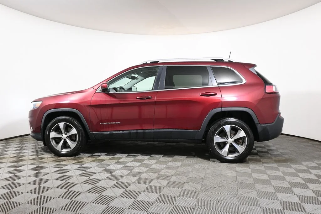 Used 2019 Jeep Cherokee Limited with VIN 1C4PJMDN9KD169504 for sale in Warwick, RI