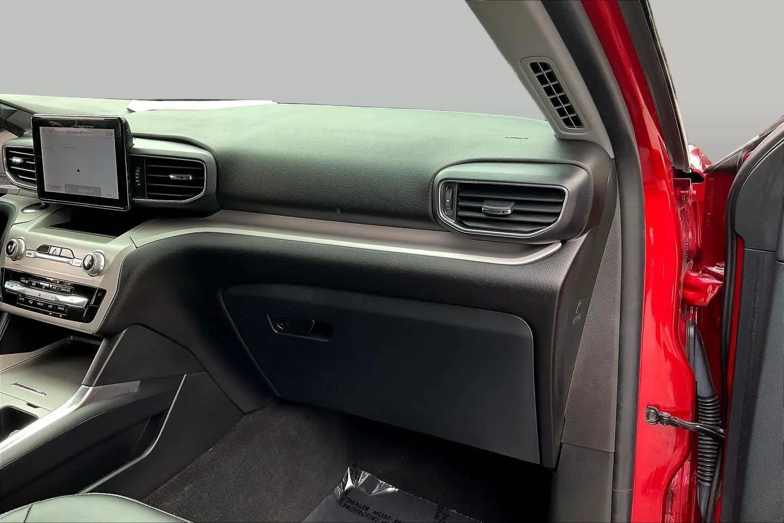 Used 2023 Rapid Red Metallic Tinted Clearcoat Ford XLT image 35