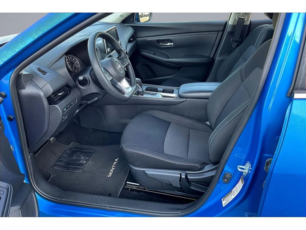 Used 2025 Blue Nissan SV image 11