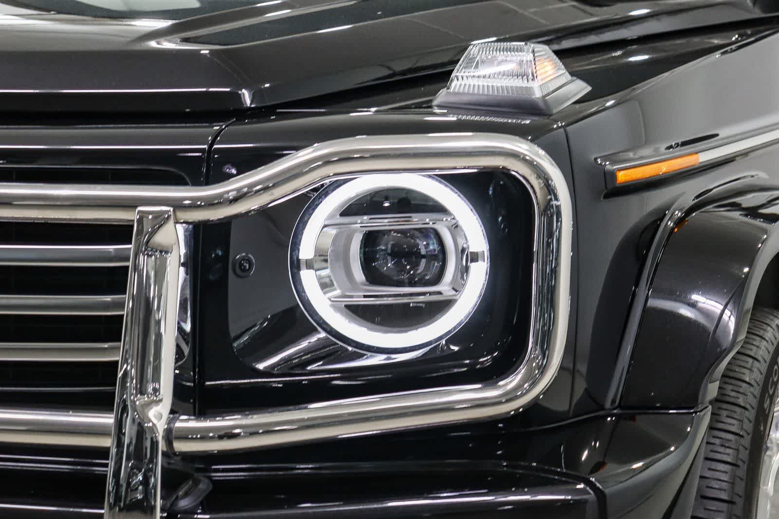 Used 2025 Obsidian Black Metallic Mercedes-Benz G 550 image 7