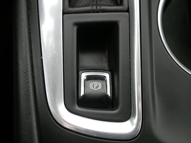 Used 2020 Midnight Blue Metallic Chevrolet LT image 29