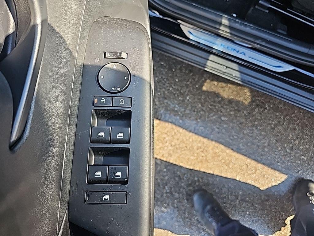 New 2026 Black Hyundai SE AWD image 11