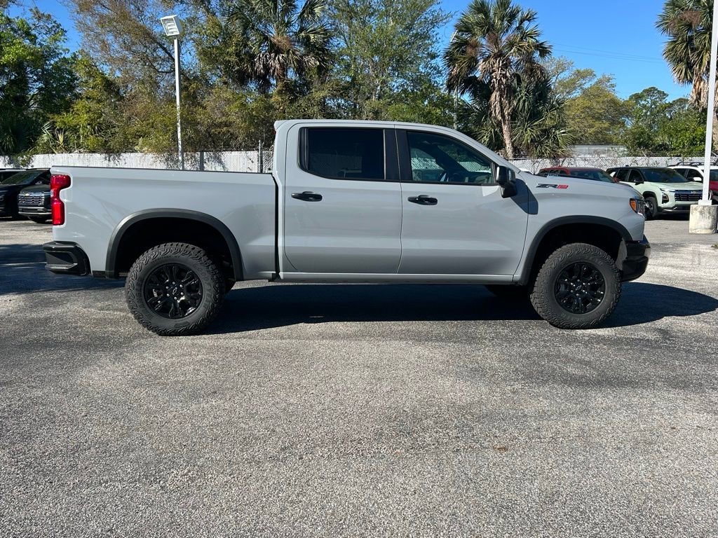2025 Chevrolet Silverado 1500 ZR2 - Photo 8
