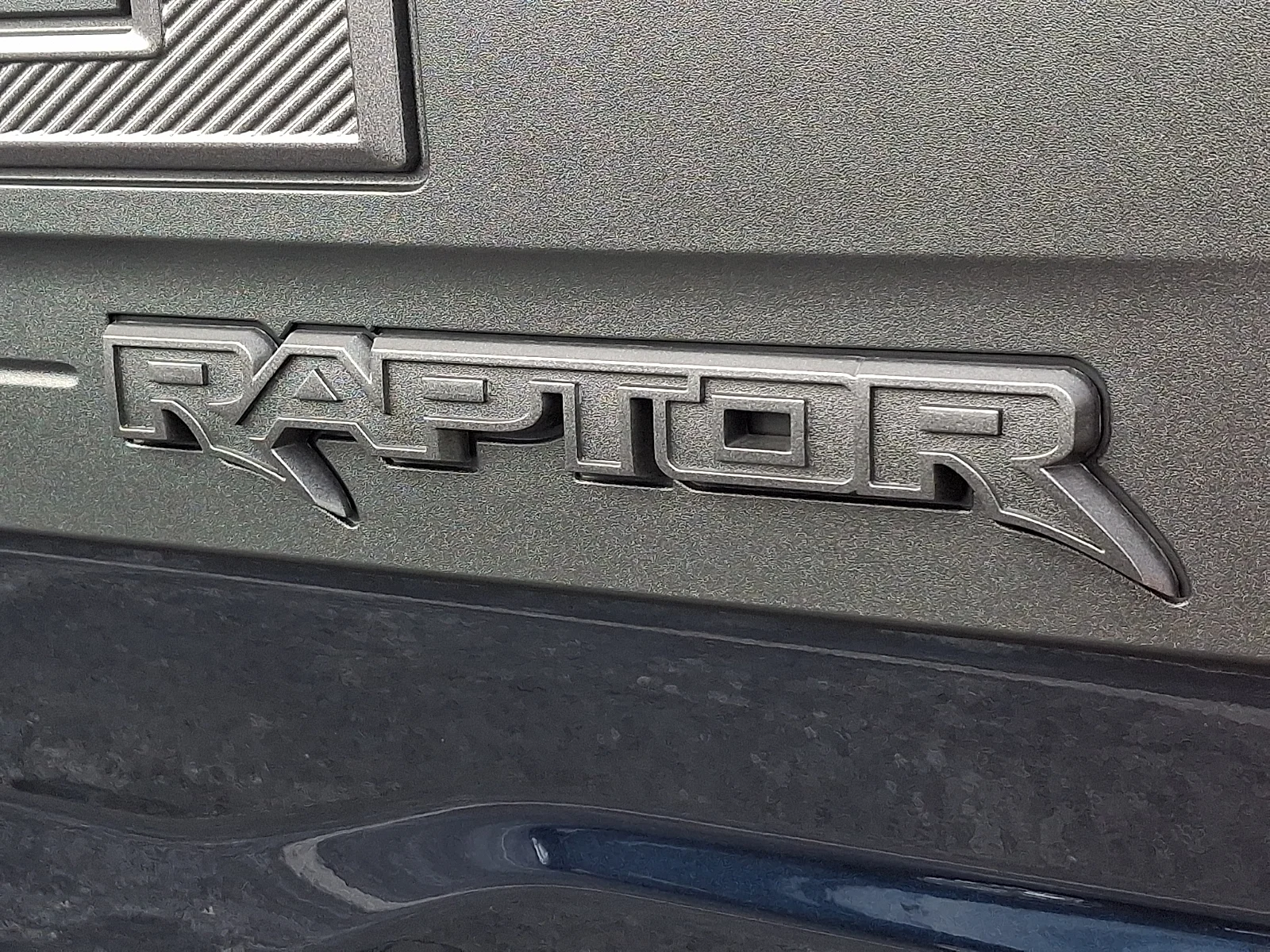 Used 2024 Antimatter Blue Metallic - HX Ford Raptor image 31