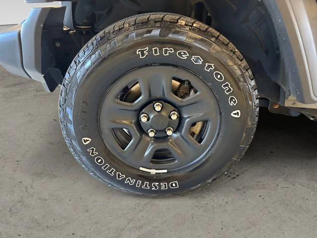 Used 2023 Gray Jeep Sport image 15