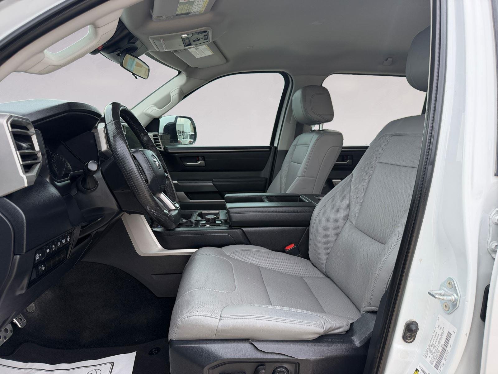 2024 Toyota Tundra SR5 - Photo 9
