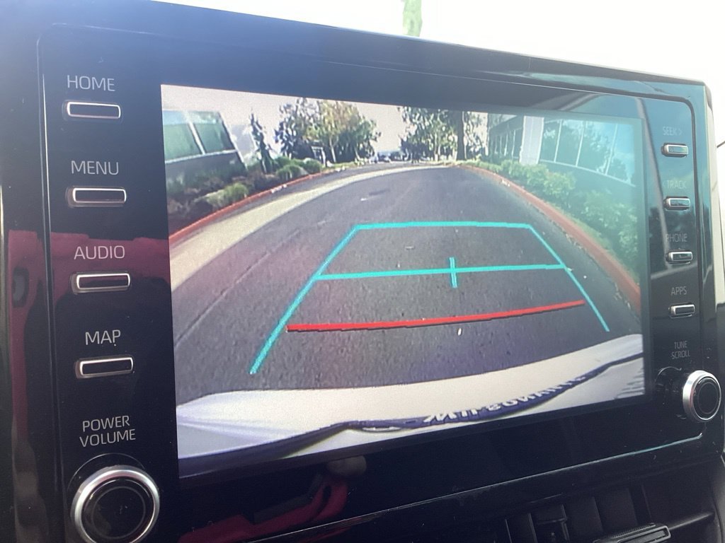 Used 2020 White Toyota LE image 13