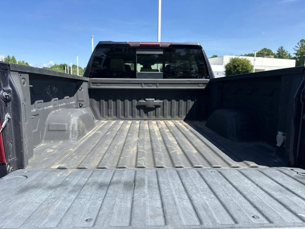 Used 2022 Gray Chevrolet LTZ image 17