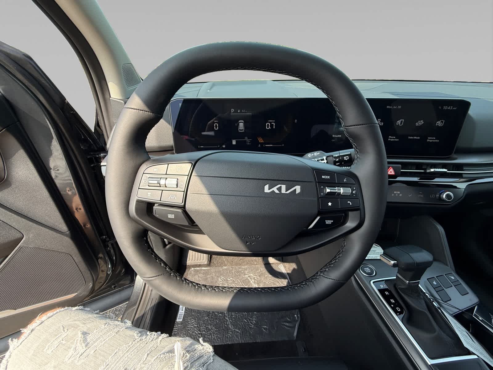 New 2026 Gravity Gray Kia EX image 12