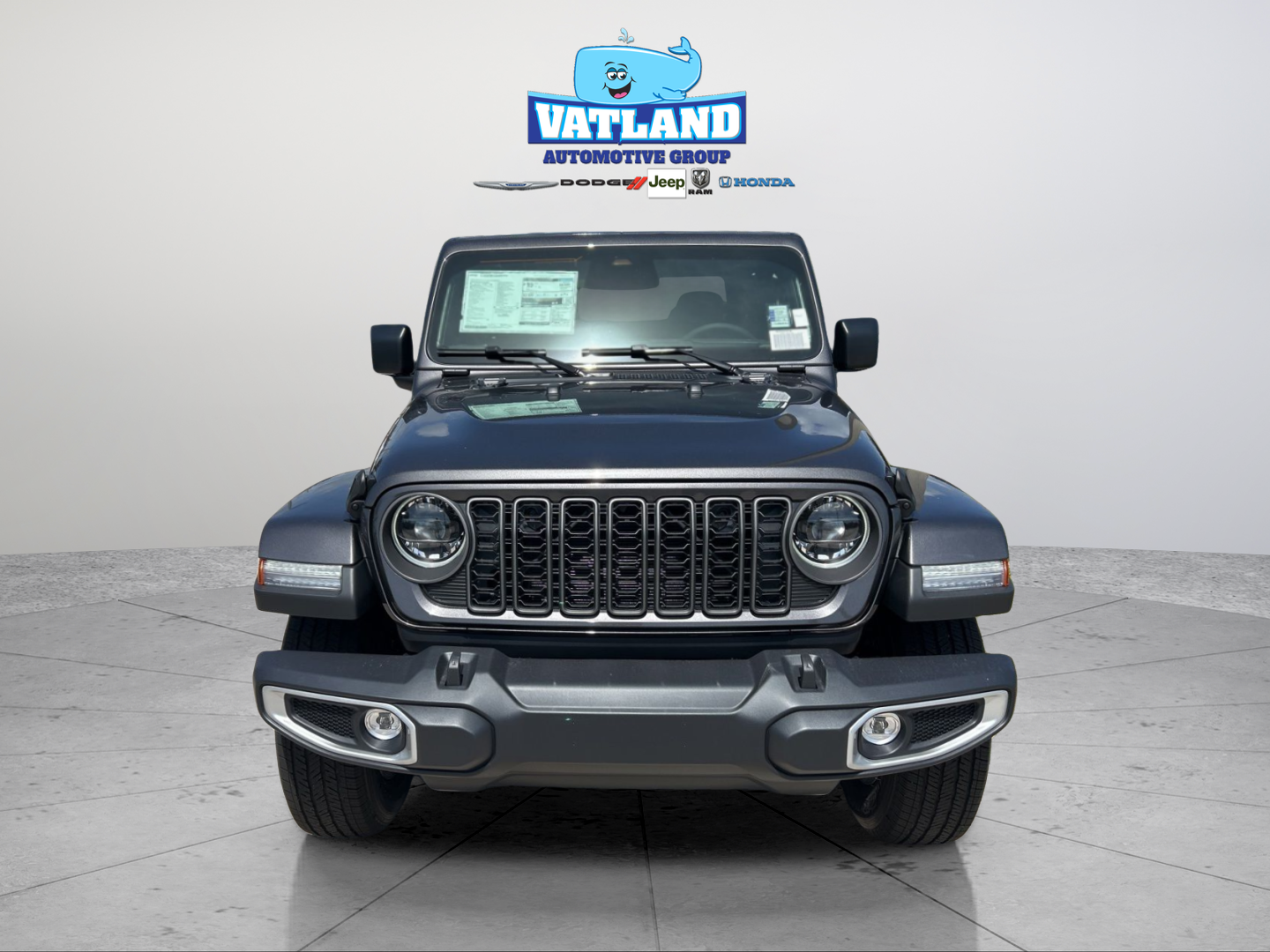 New 2026 Granite Crystal Metallic Clearcoat Jeep Sahara image 8