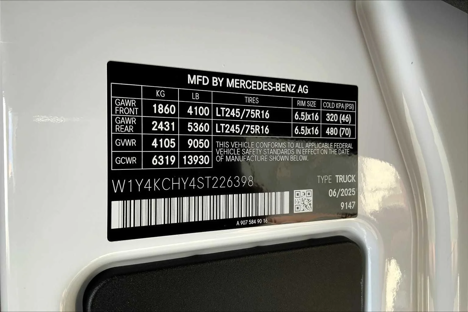 2025 Mercedes-Benz Sprinter Cargo Van Base - Photo 26