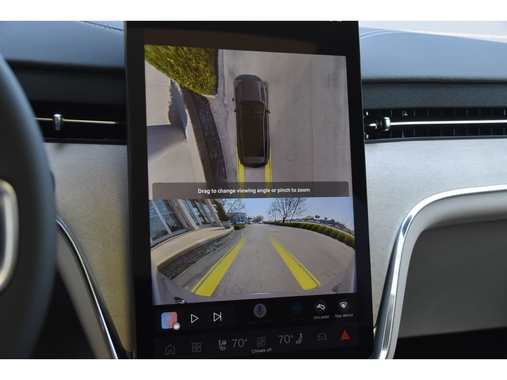 2026 Volvo EX90 Ultra - Photo 21