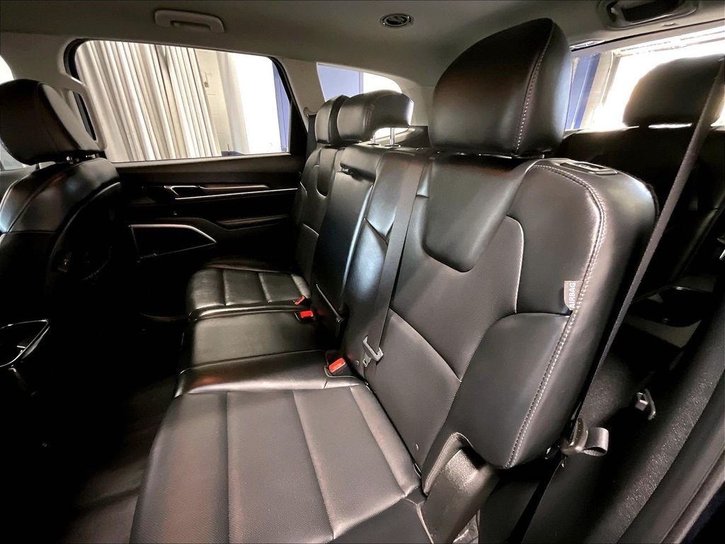 Used 2024 Black Kia LX image 15