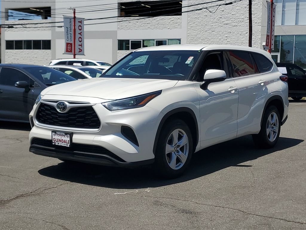 Certified Used 2021 White Toyota L image 2