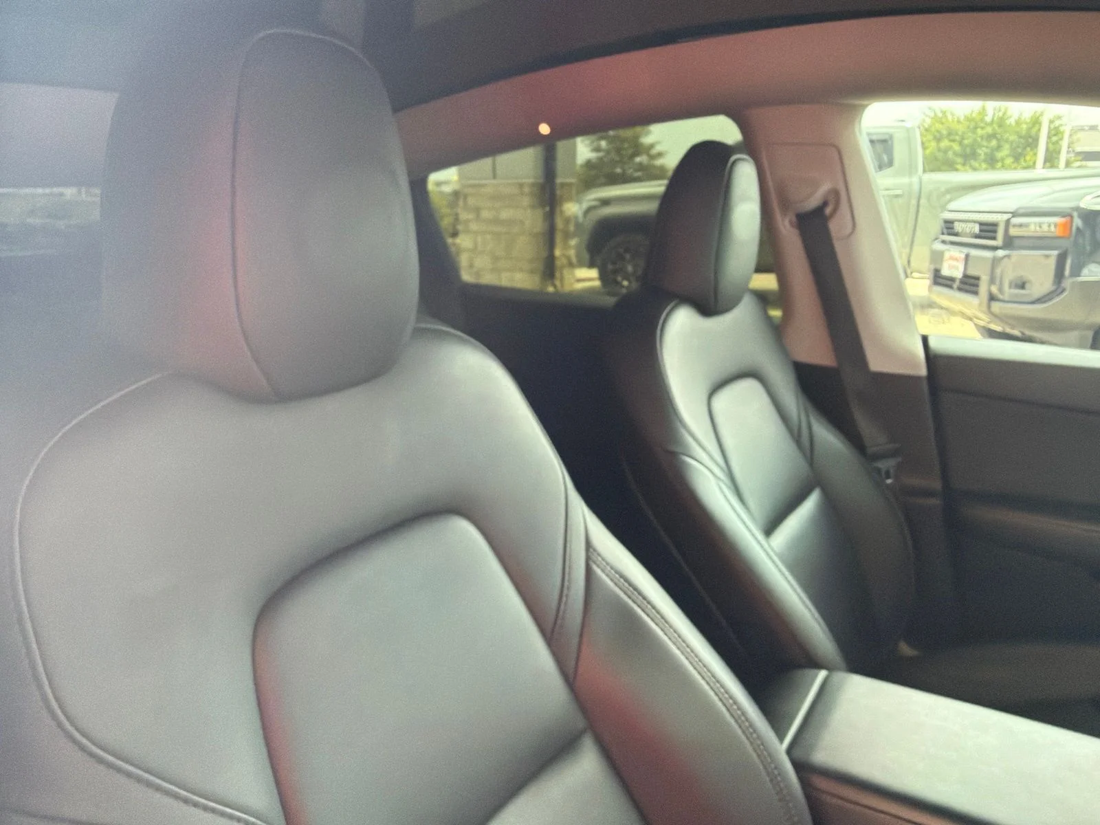 Used 2023  Tesla Long Range image 23