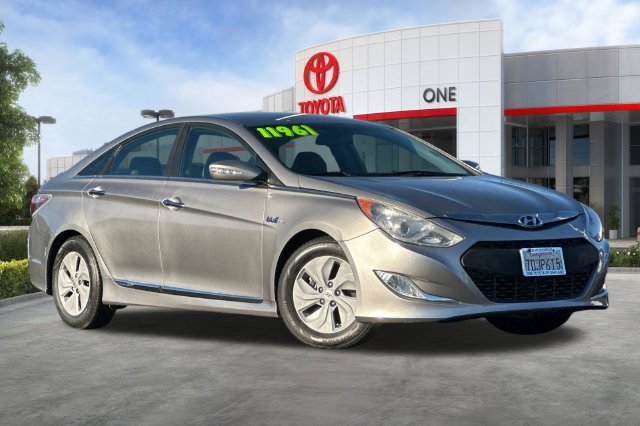 Used 2013 Hyundai Sonata Hybrid Base with VIN KMHEC4A43DA099625 for sale in Oakland, CA