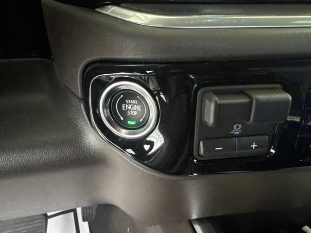 2026 GMC Sierra 1500 SLT - Photo 17