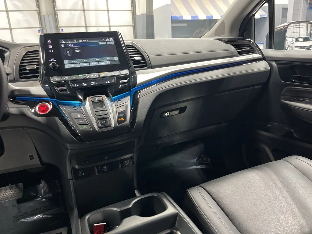 2023 Honda Odyssey Touring - Photo 24