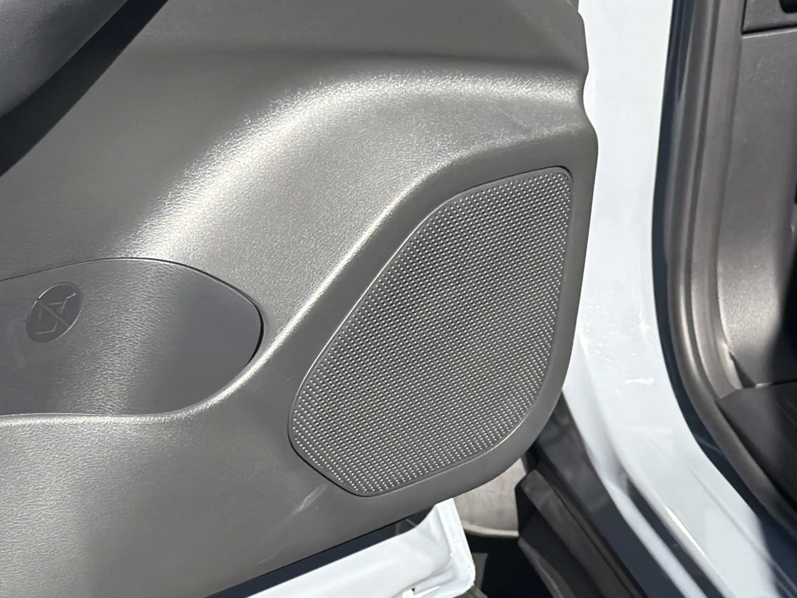 New 2027 Boulder Gray Pearl Nissan SV image 18