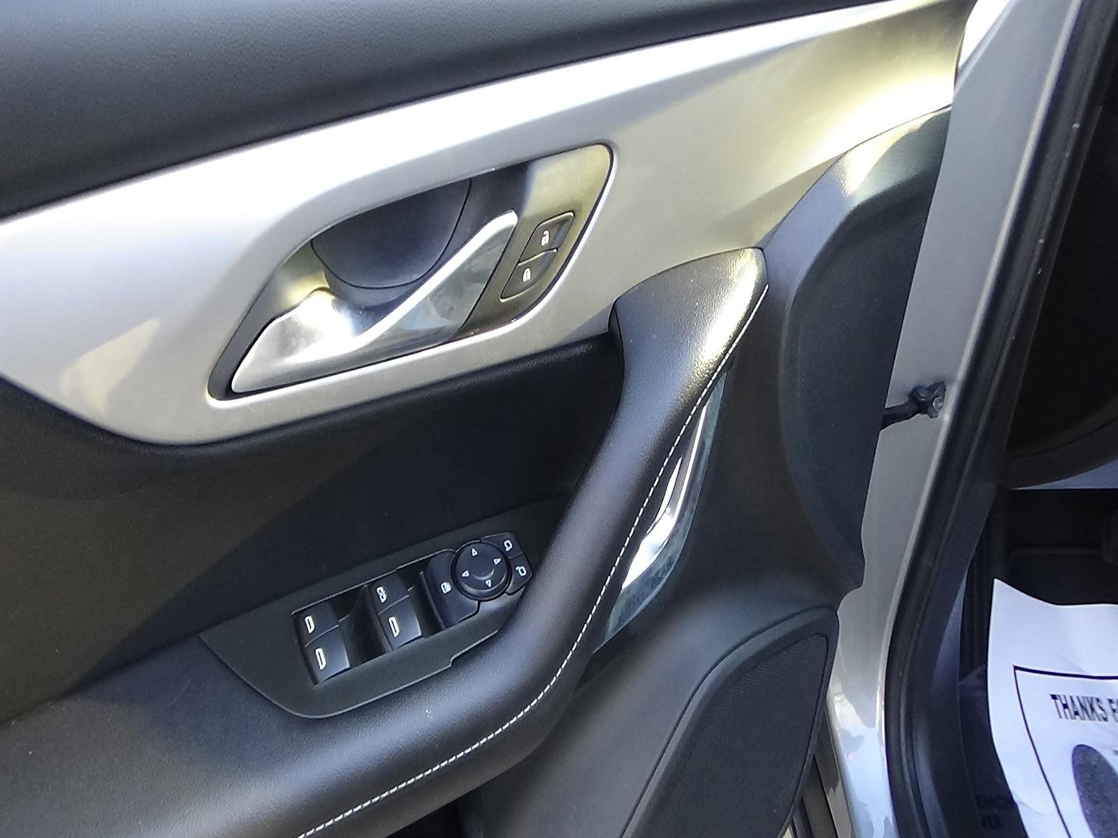 Used 2025 Sterling Gray Metallic (gxd) Chevrolet LT image 15