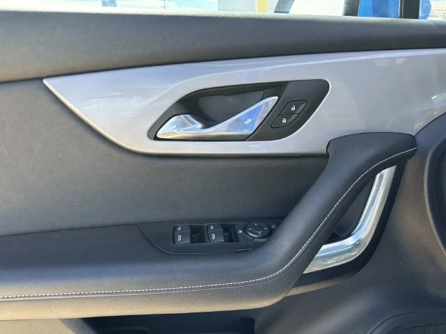 Used 2025 Blue Chevrolet LT image 31