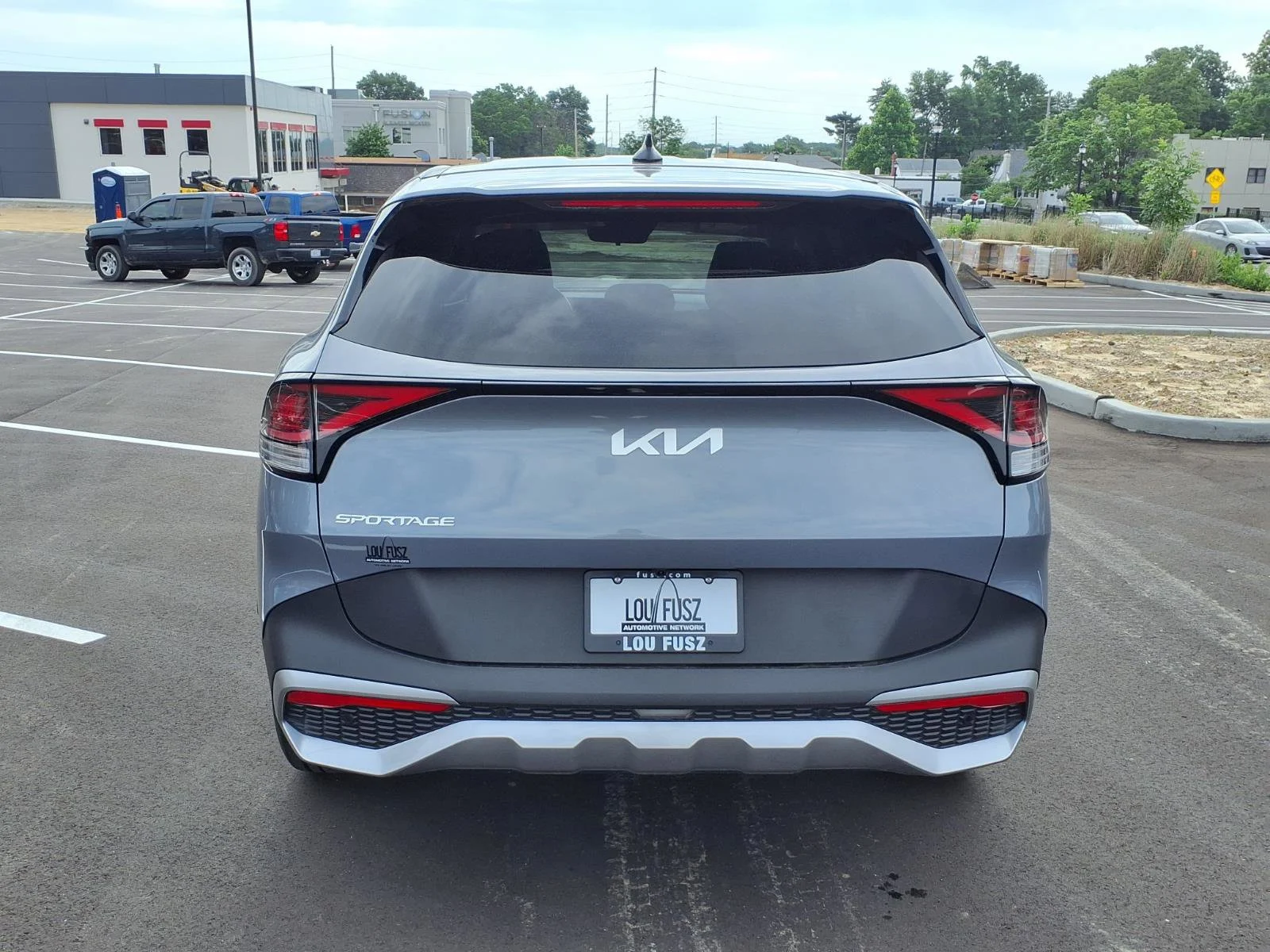 Used 2024 Everlasting Silver Kia EX image 27