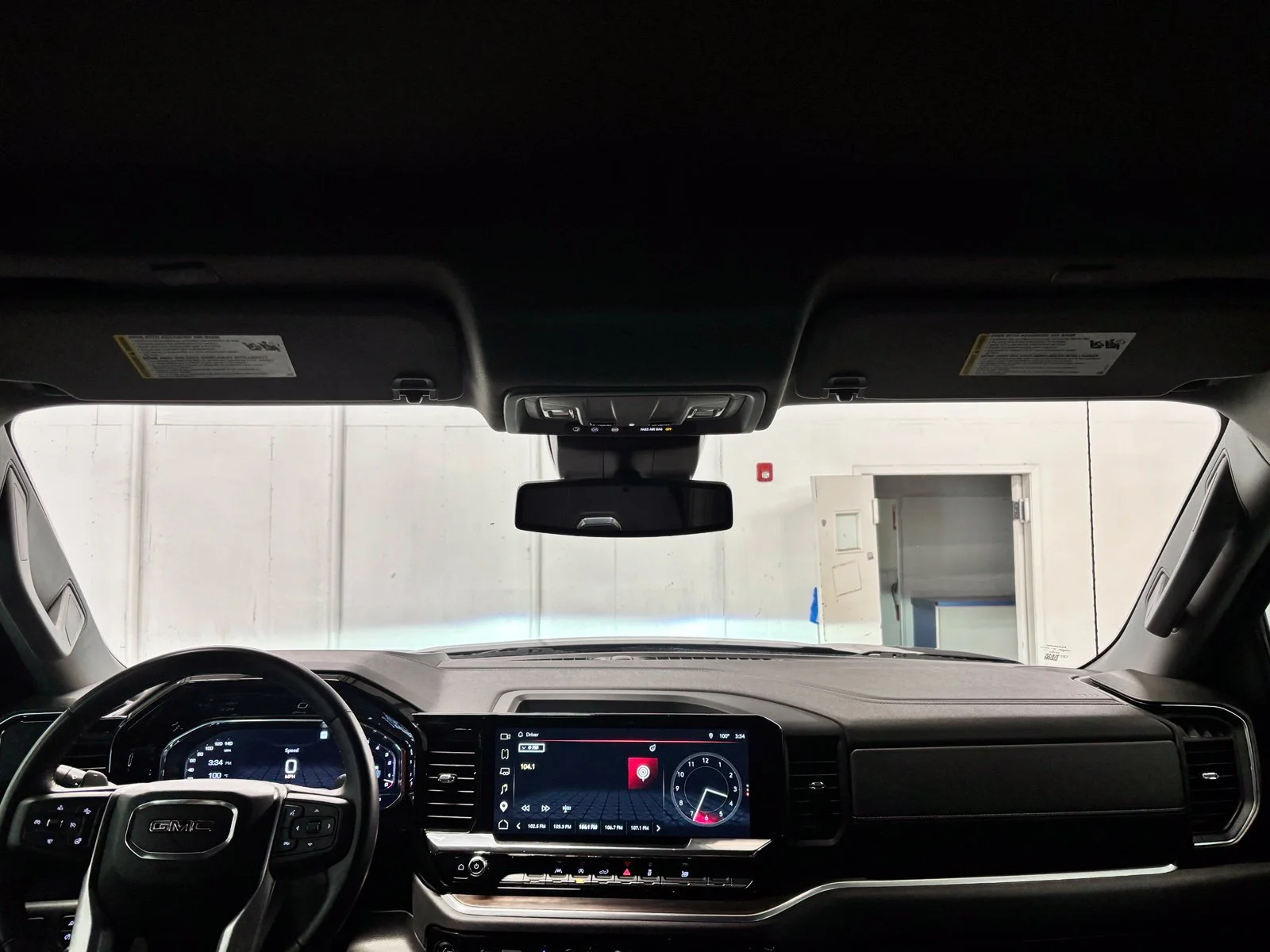 Used 2022 Silver GMC SLT image 10