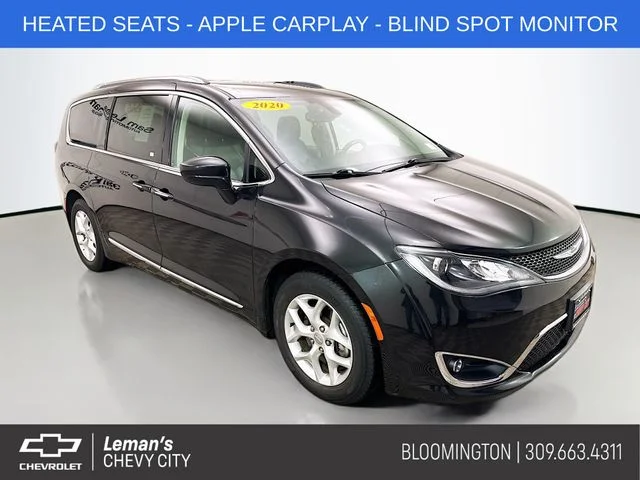 2020 Chrysler Pacifica Touring L's photo
