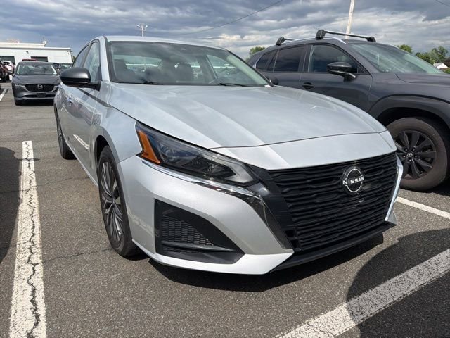 2024 Nissan Altima 2.5 SV's photo
