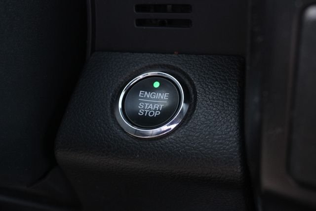 Used 2021 White Ford Limited image 15