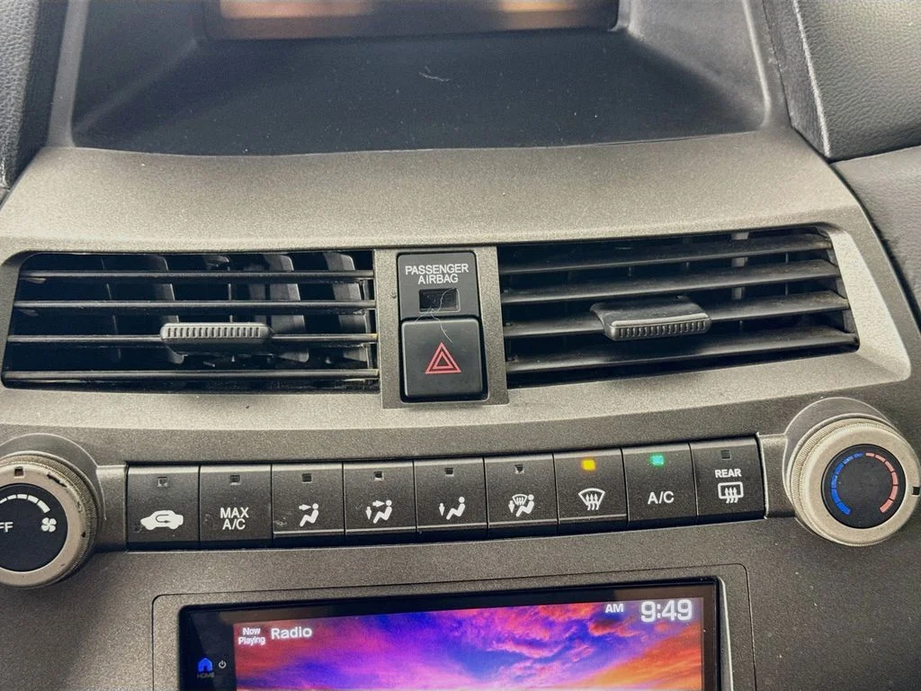 Used 2008 Silver Honda LX image 18
