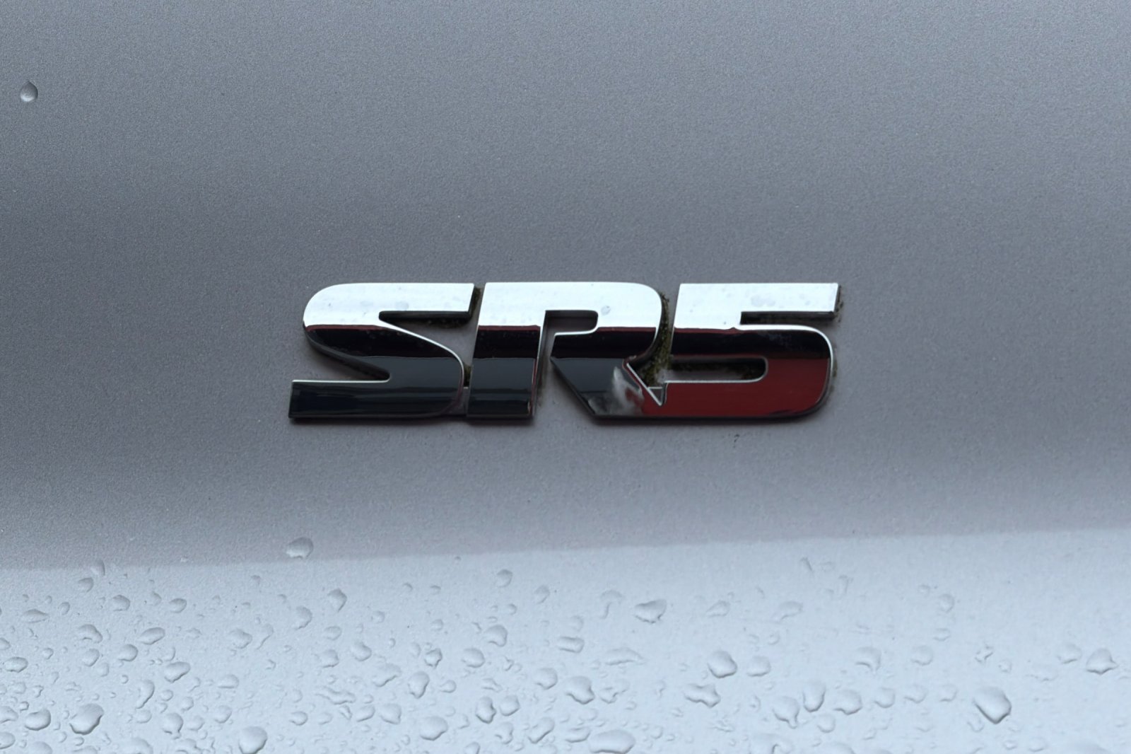 Used 2017 Silver Toyota SR5 image 23
