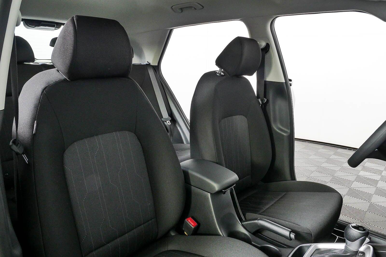 New 2026 Onyx Black Hyundai SE image 20