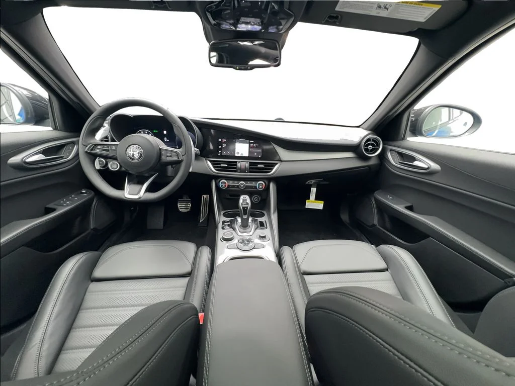 New 2026 Blue Alfa Romeo Base image 36