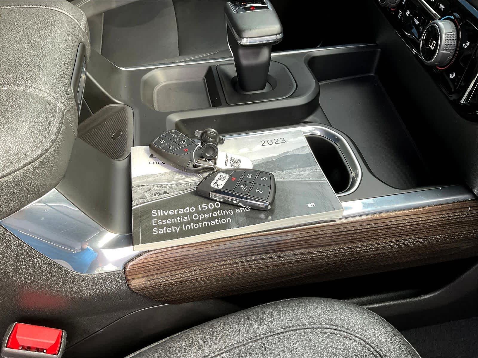 2023 Chevrolet Silverado 1500 RST - Photo 38