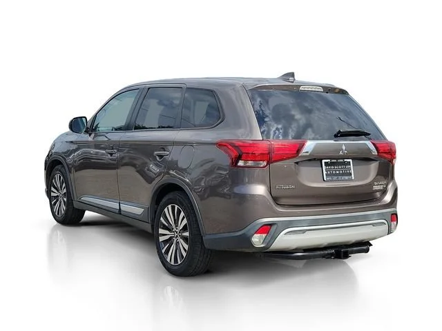 Used 2019 Brown Mitsubishi SE image 5