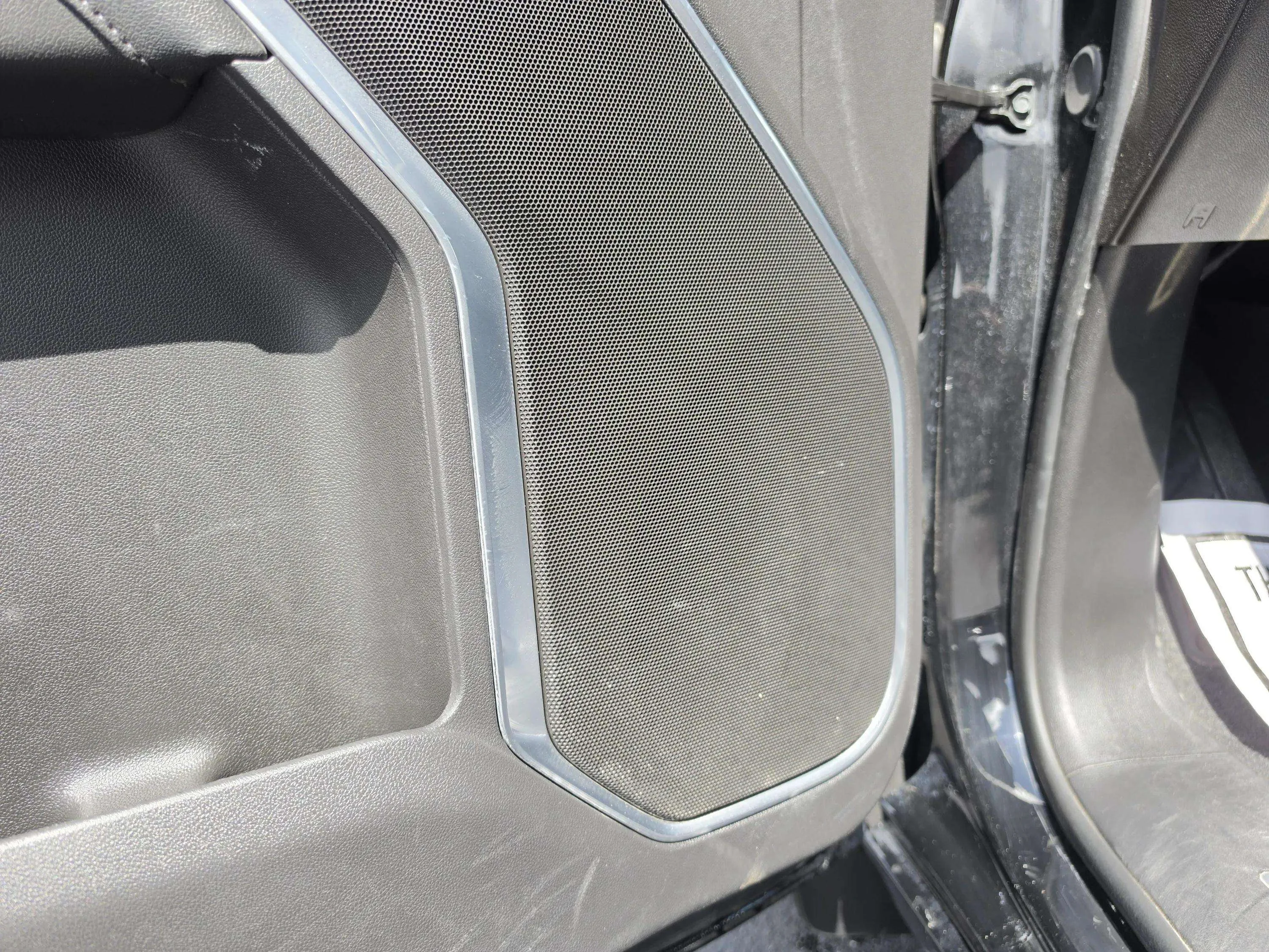 Used 2025 Black Chevrolet LT image 25