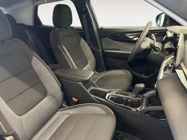 Used 2025 Black Chevrolet LT image 15