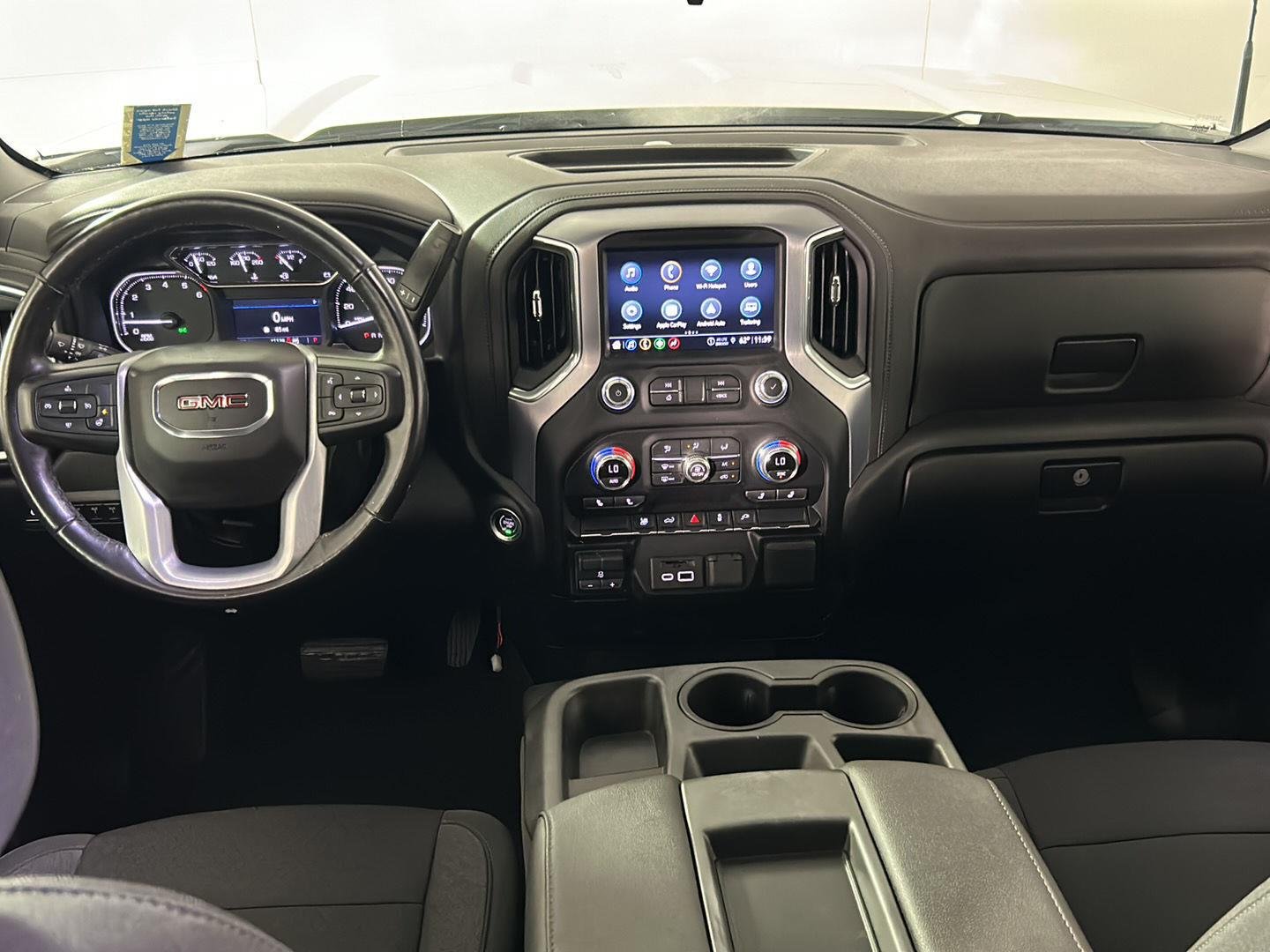 Used 2022 Summit White GMC SLE image 28