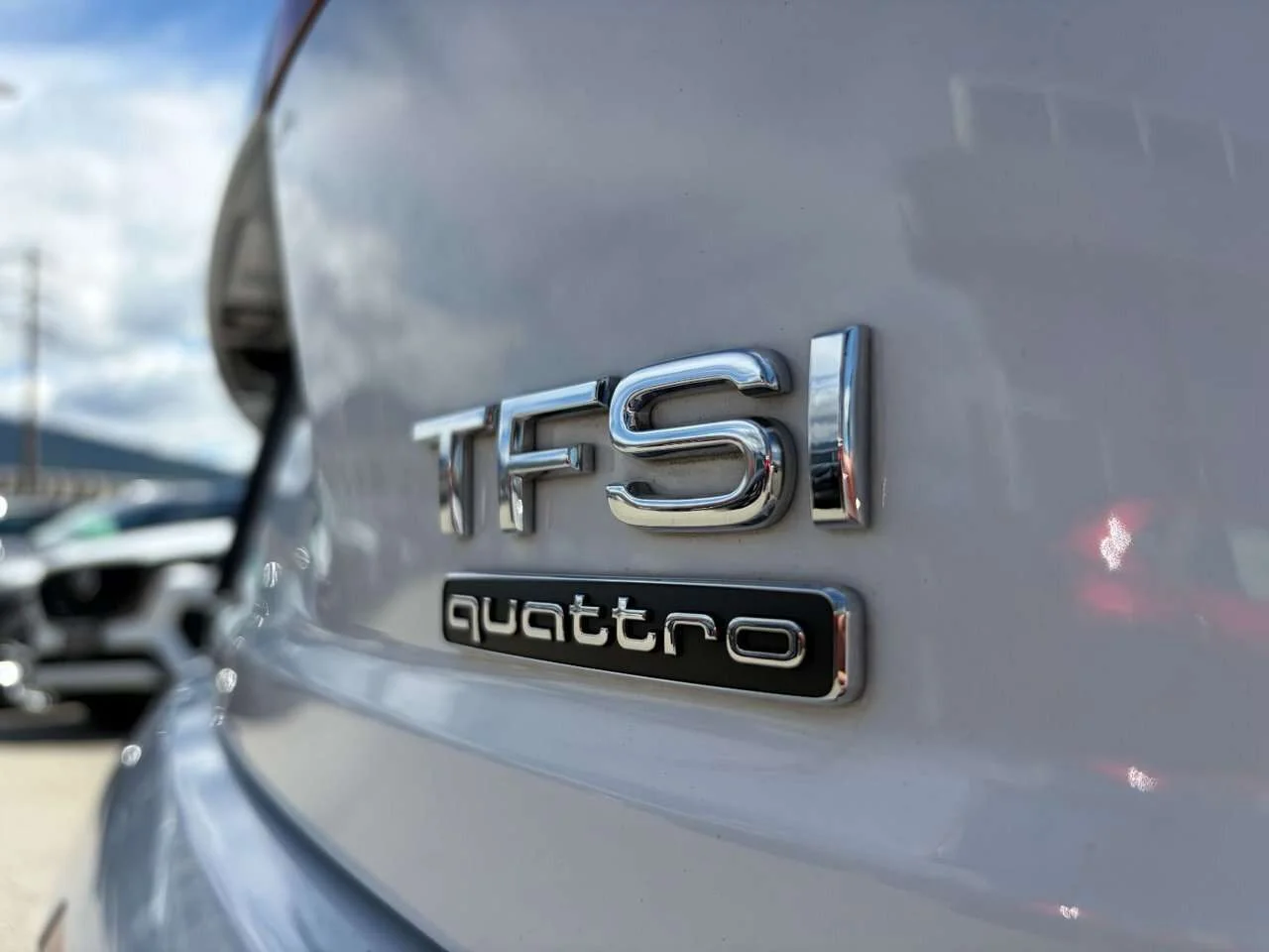 Used 2018 Glacier White Metallic Audi Technik image 11