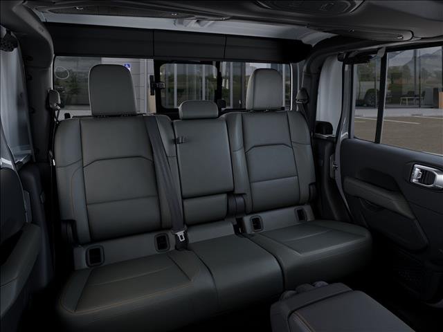 New 2026 Bright White Clear-Coat Exterior Paint Jeep Mojave X image 15