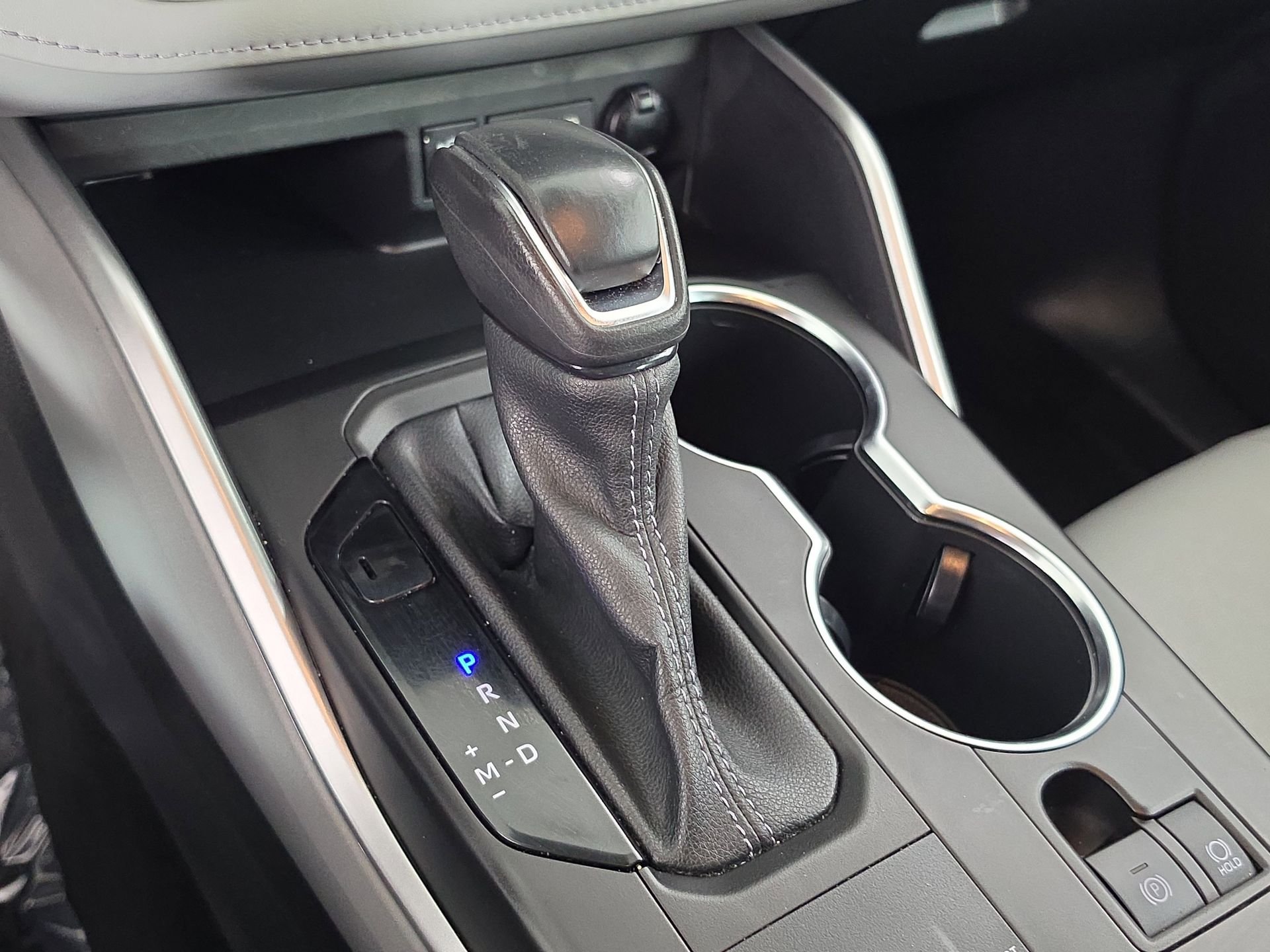 Used 2022 Silver Toyota XLE image 29
