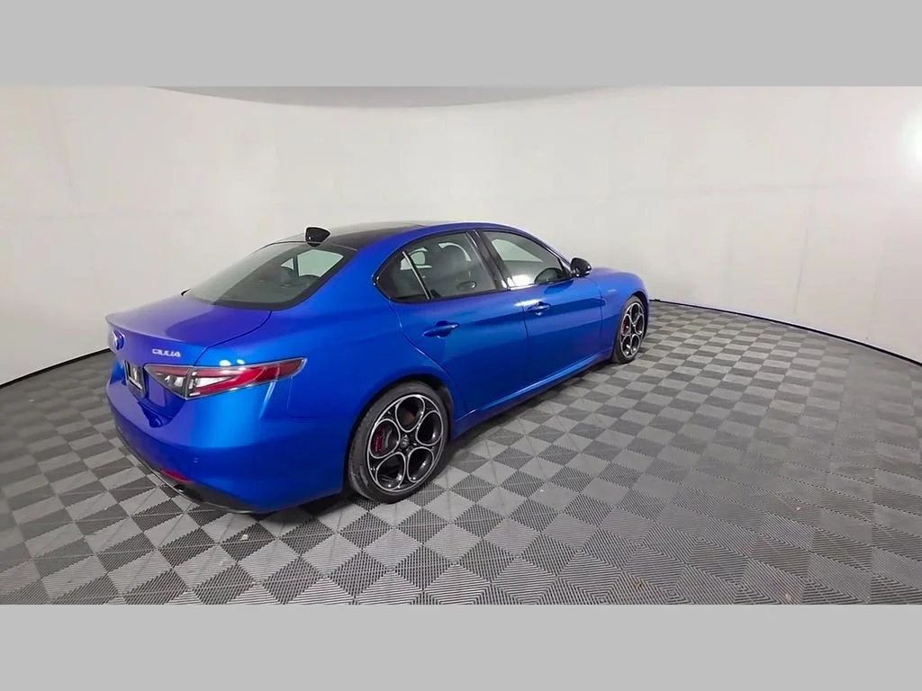 2025 Alfa Romeo Giulia Base - Photo 30