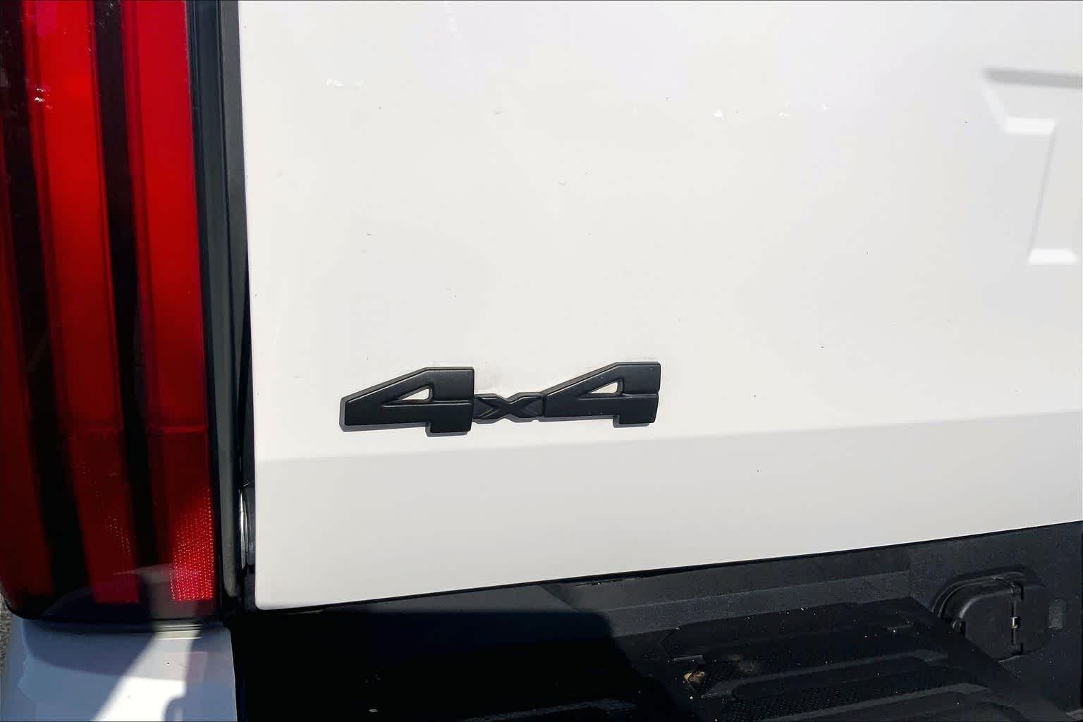 Used 2023 Ice Cap Toyota SR5 image 10