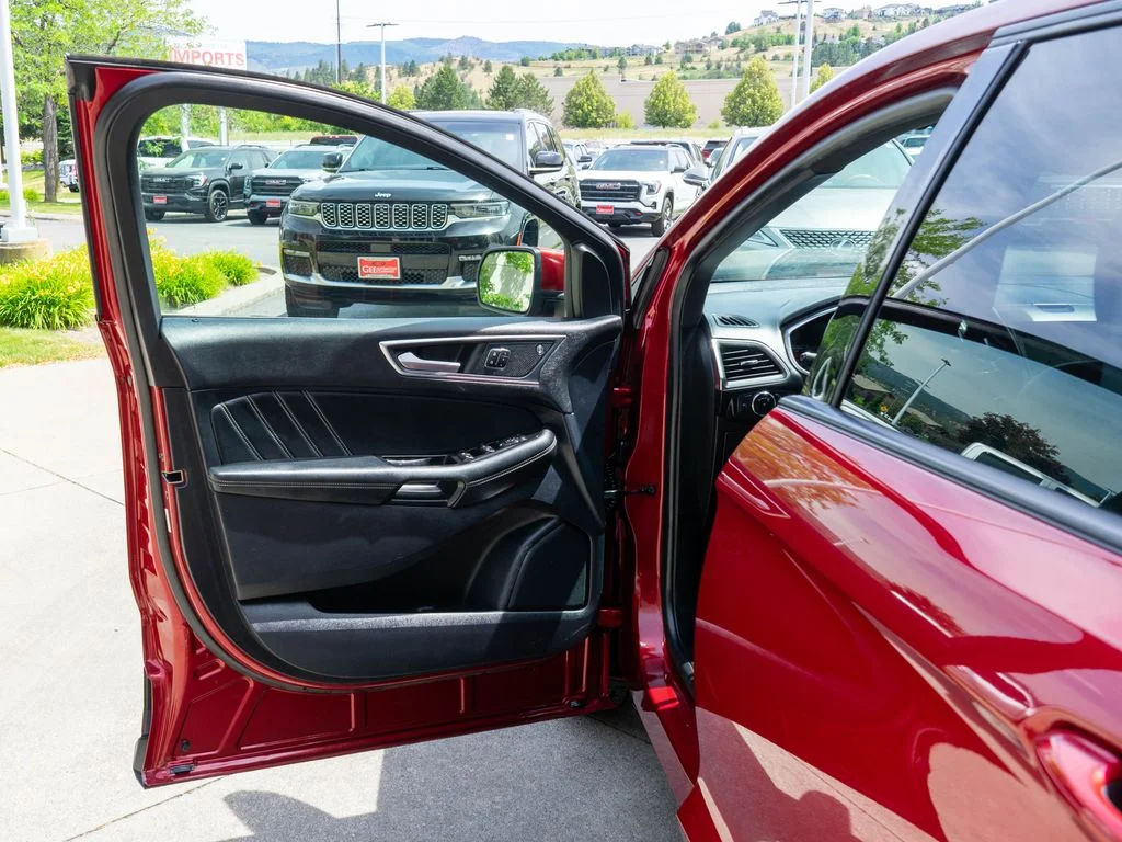 Used 2019 Red Ford ST image 15